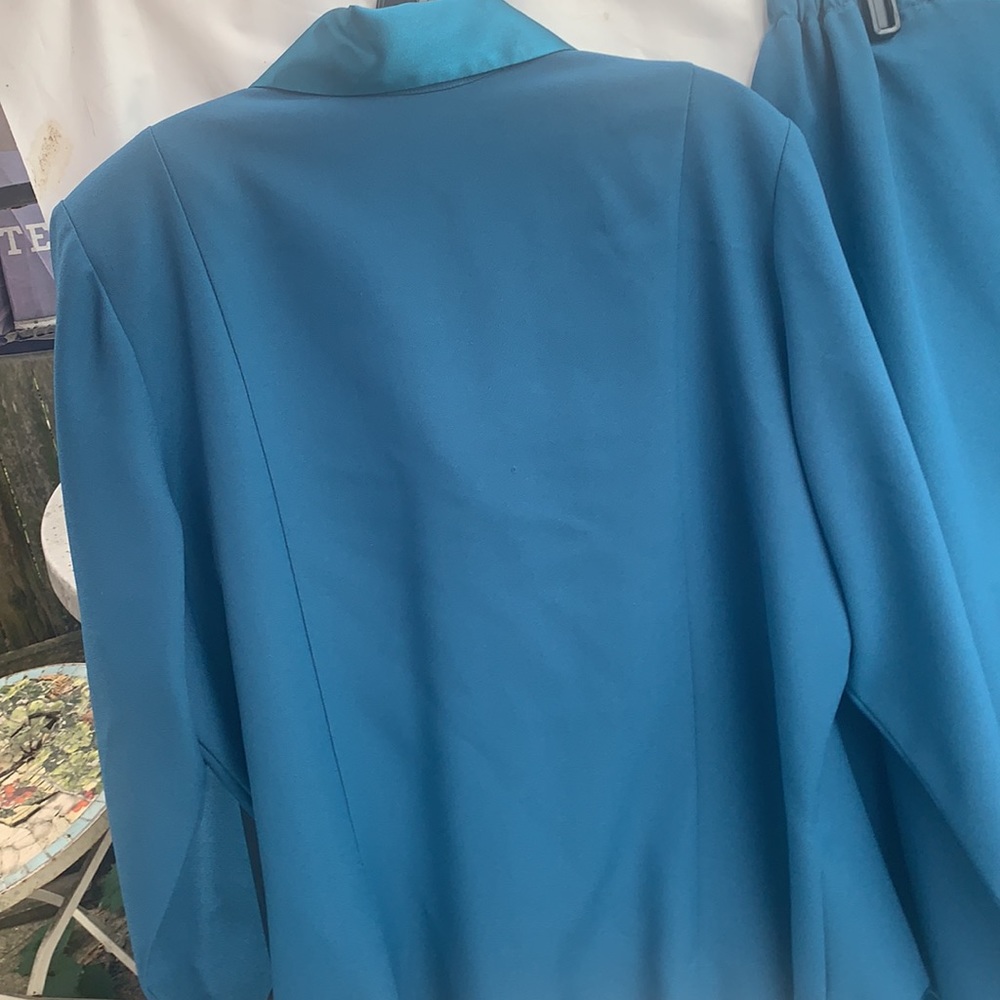 Roamans suit - Picture 5 of 9